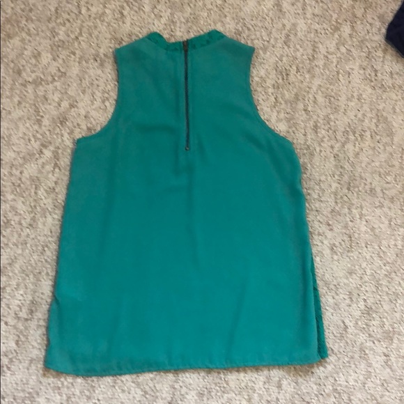 XS every green top - Picture 2 of 2